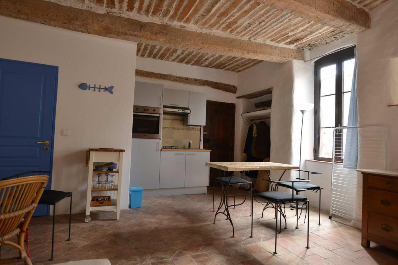 Studio De La Cheminee Et Studio De La Place Apartman Sigonce Kültér fotó