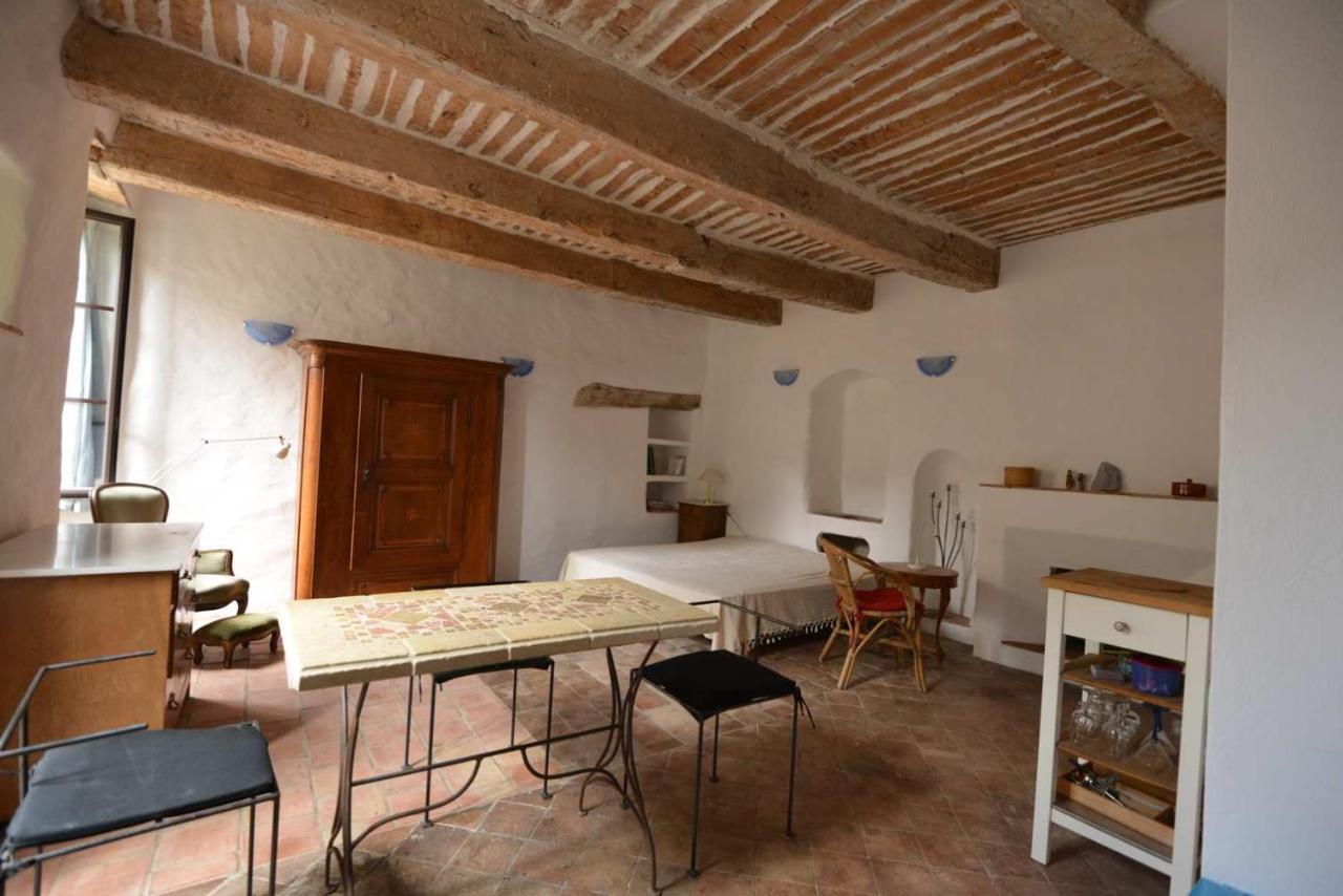 Studio De La Cheminee Et Studio De La Place Apartman Sigonce Kültér fotó