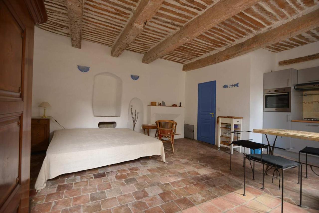 Studio De La Cheminee Et Studio De La Place Apartman Sigonce Kültér fotó