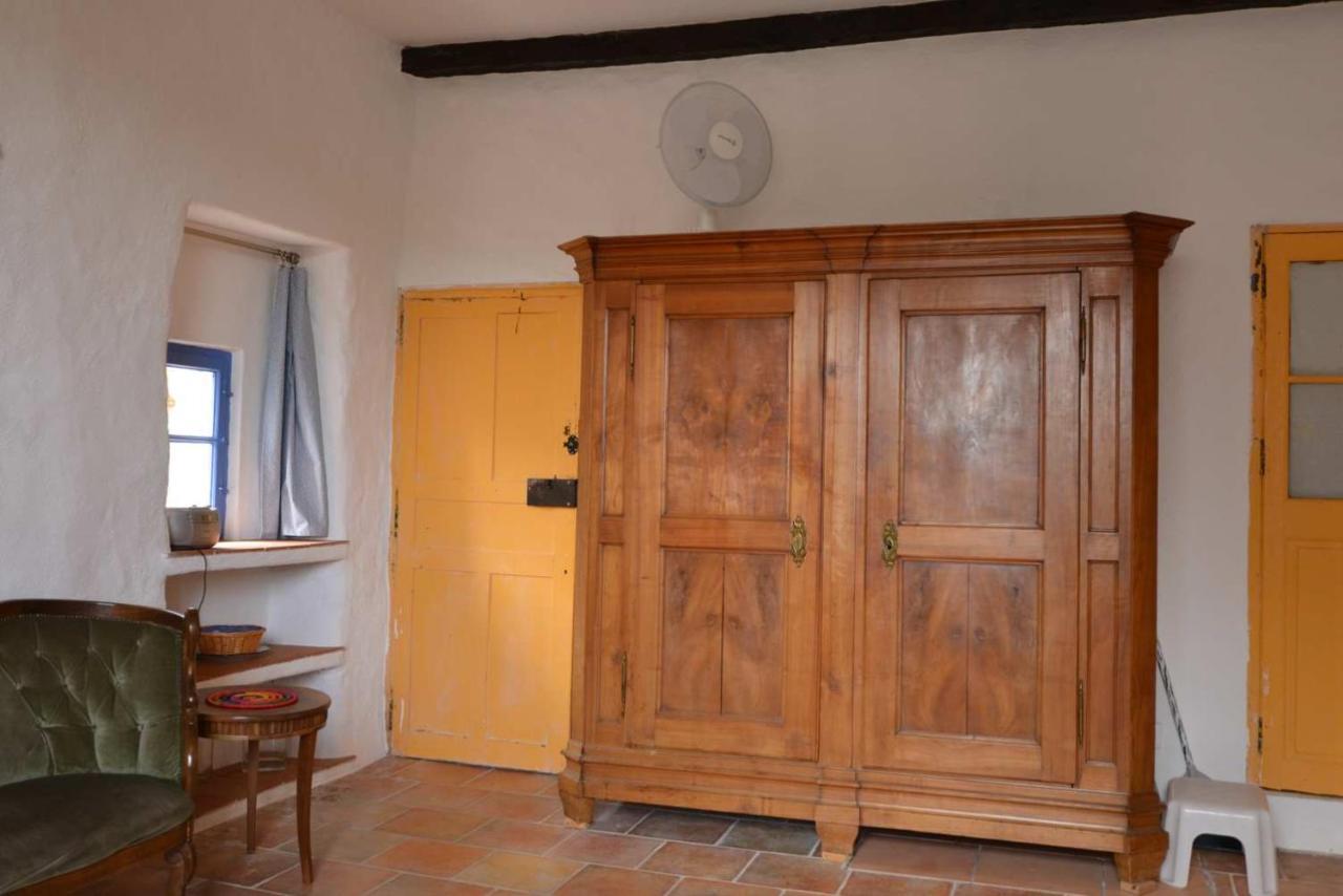 Studio De La Cheminee Et Studio De La Place Apartman Sigonce Kültér fotó