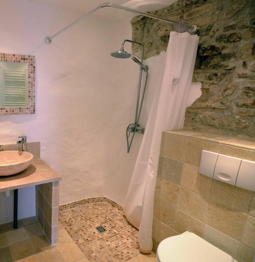 Studio De La Cheminee Et Studio De La Place Apartman Sigonce Kültér fotó